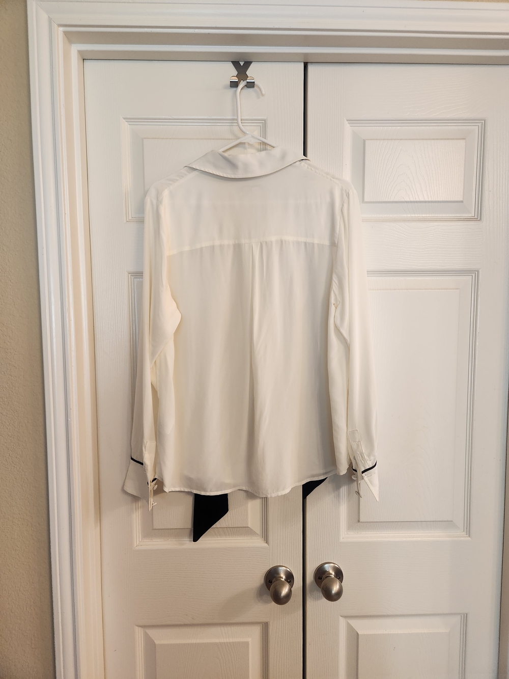 Boden Ivory Blouse with Black Bow Tie - Picture 3 of 7
